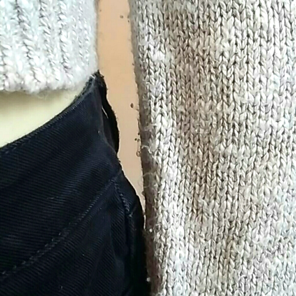 Knitted Cropped Zip-up Cardigan - Picture 5 of 8
